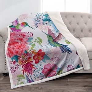 Hummingbird Floral Plush Throw Blanket 60”X50” NWT
